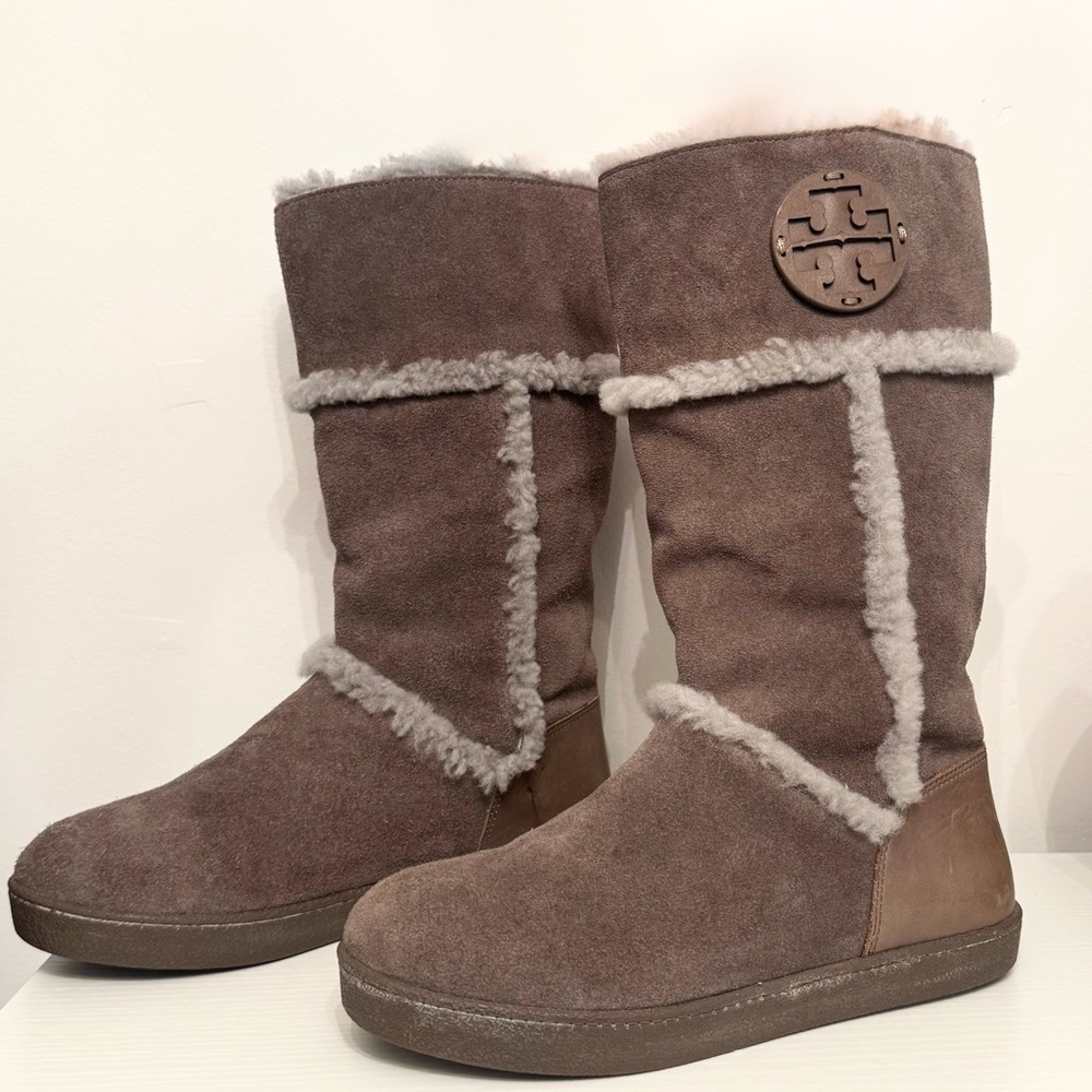 🩶 Tory Burch Amelie Gray Shearling-Lined Suede Boots Size 8–8.5 (Est.)